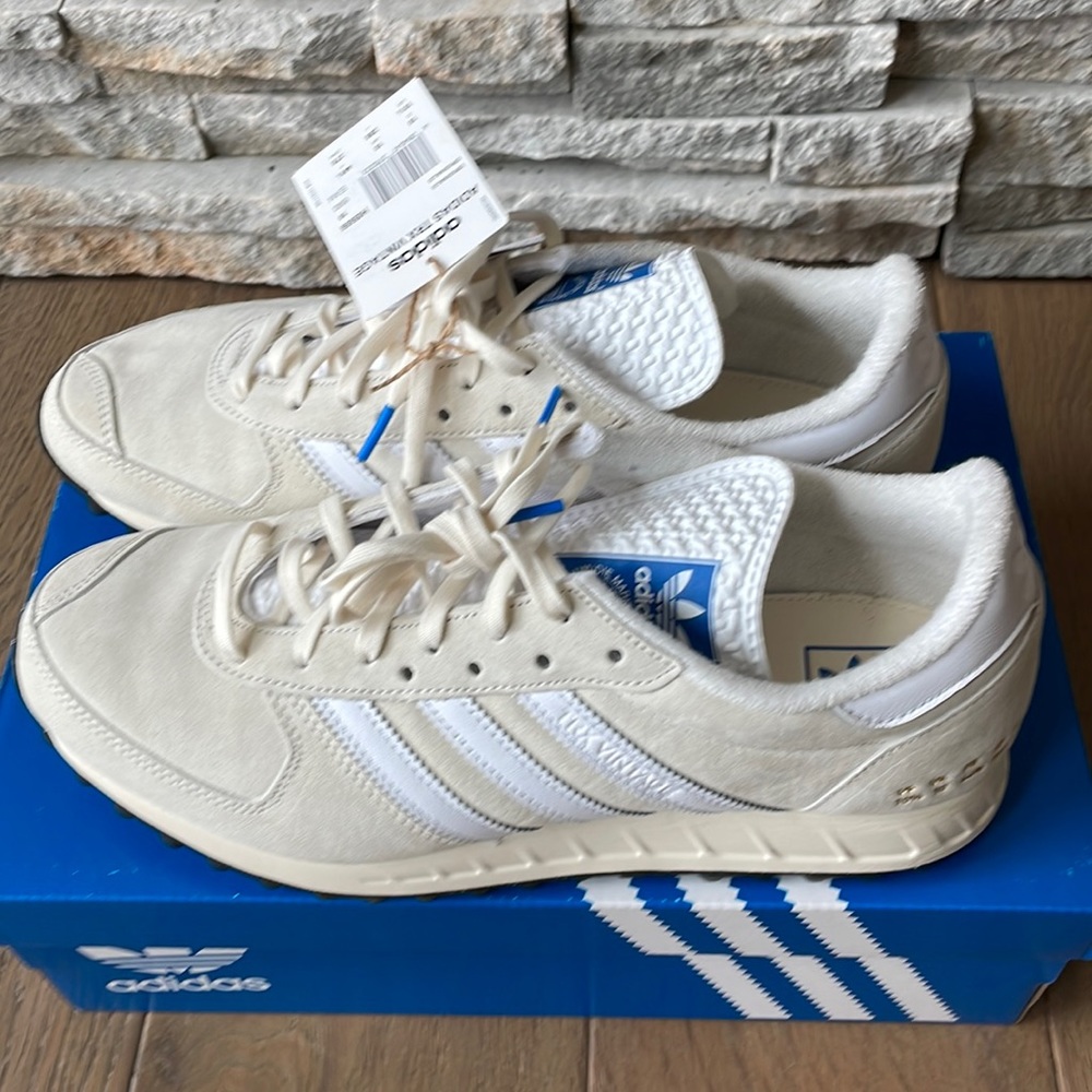 Brand New Adidas Terrex Vintage Men’s Sneakers (US 10.5)